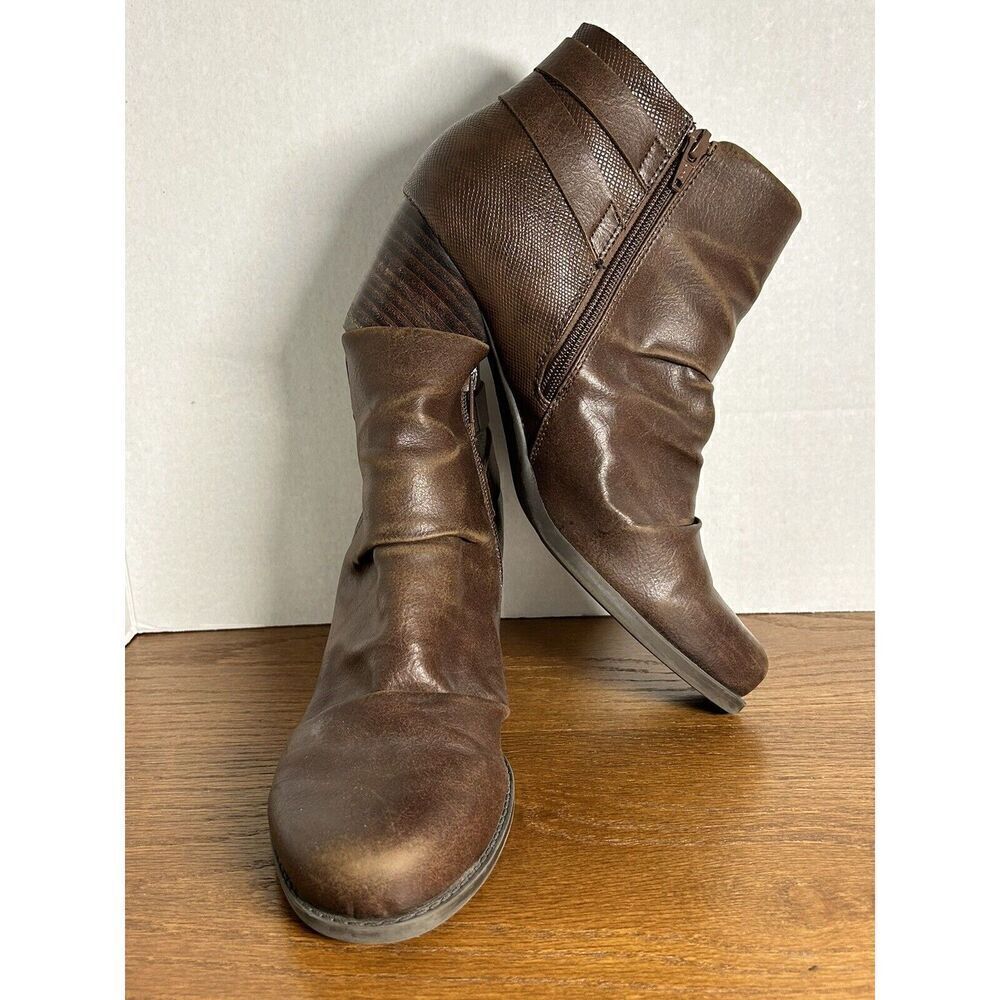 Bare Traps Boots Womens 10 M Reliance Ankle Bootie Brown Slip On Casual